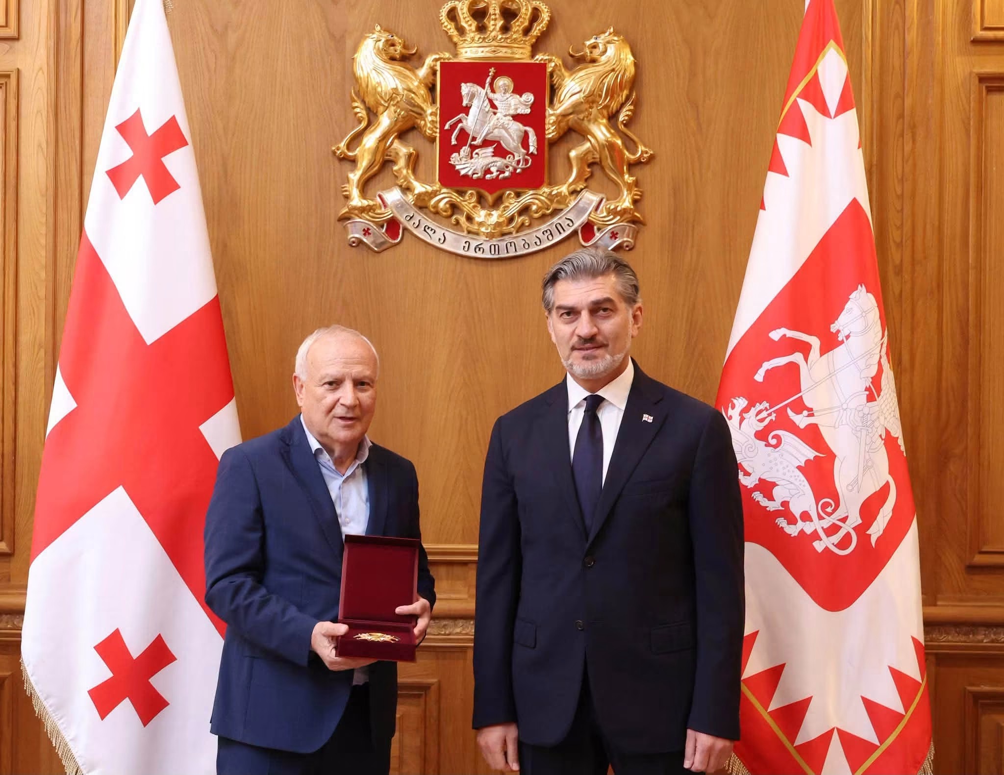 პროფესორი ნუგზარ უბერი ბრწყინვალების ორდენით დაჯილდოვდა!